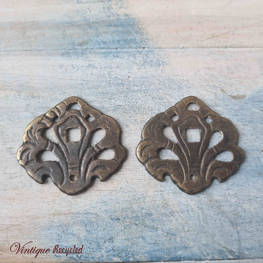 antique brass backing plates for Cabinet knobs (pair) - Vintique Concepts