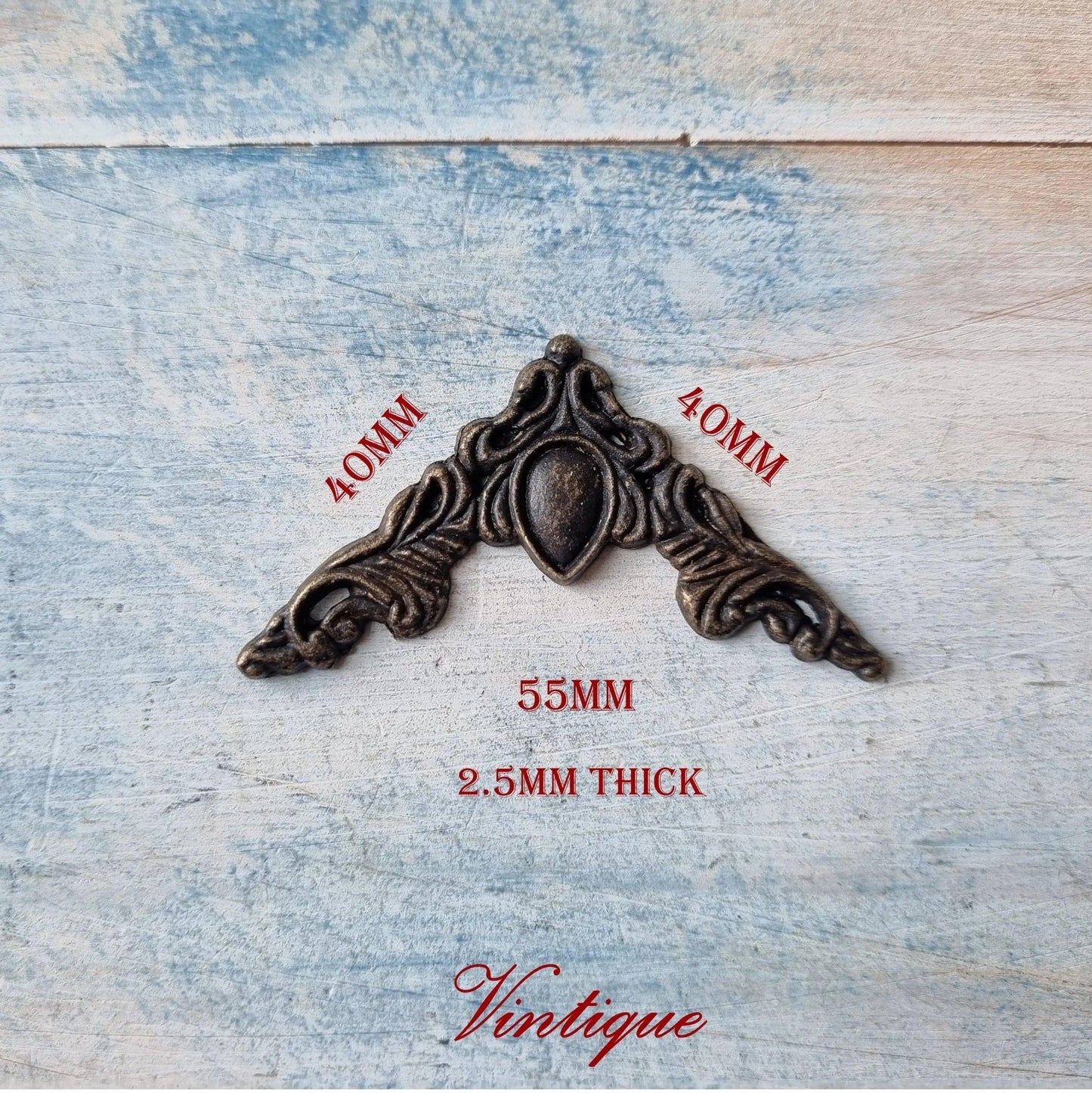 Decorative antique bronze ornate corner 40mm x 40mm  (each)-Vintique Concepts