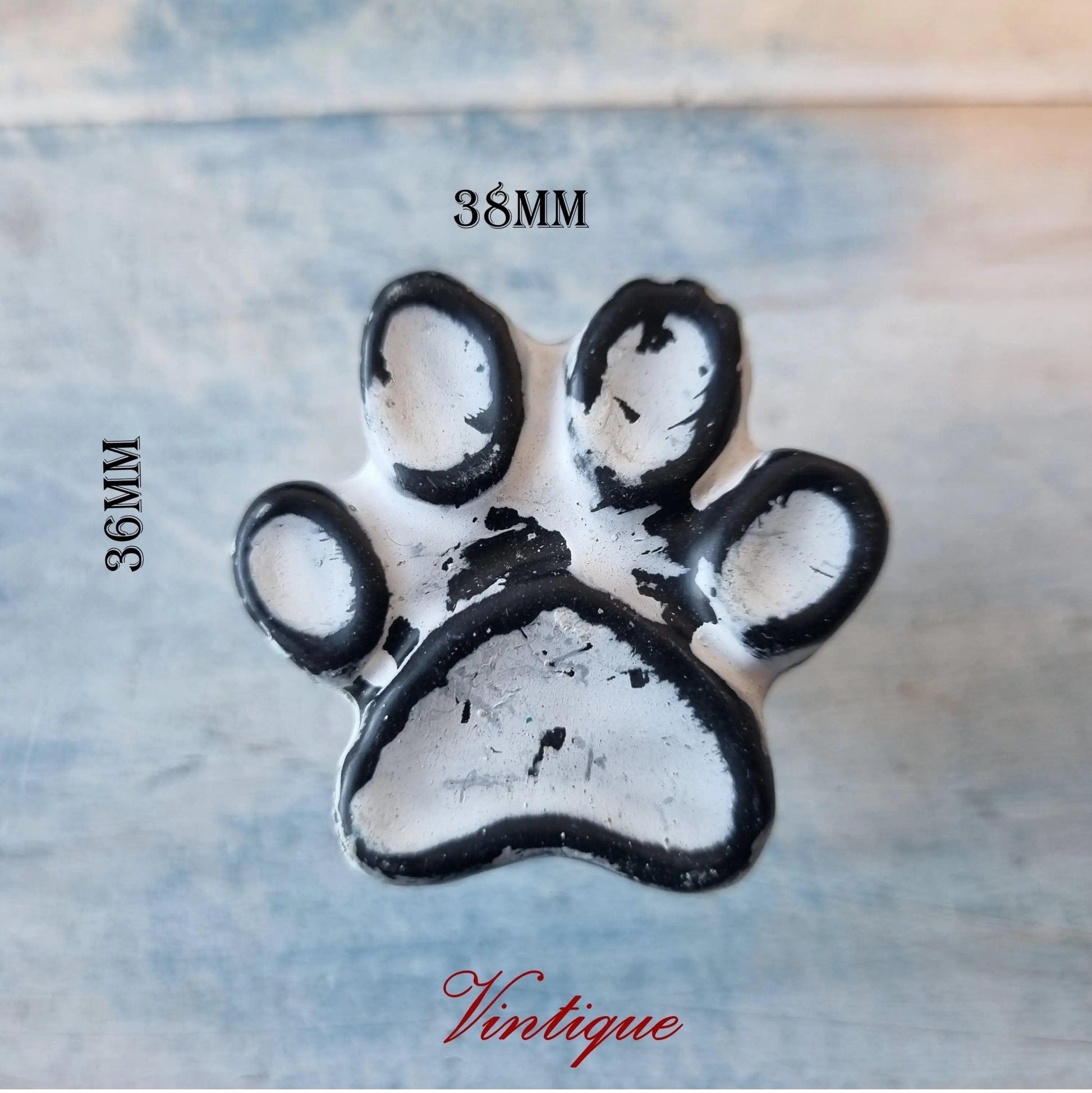 Distressed White Cast Iron "Paw Print" furniture Knob 38mm x 36mm - Vintique Concepts