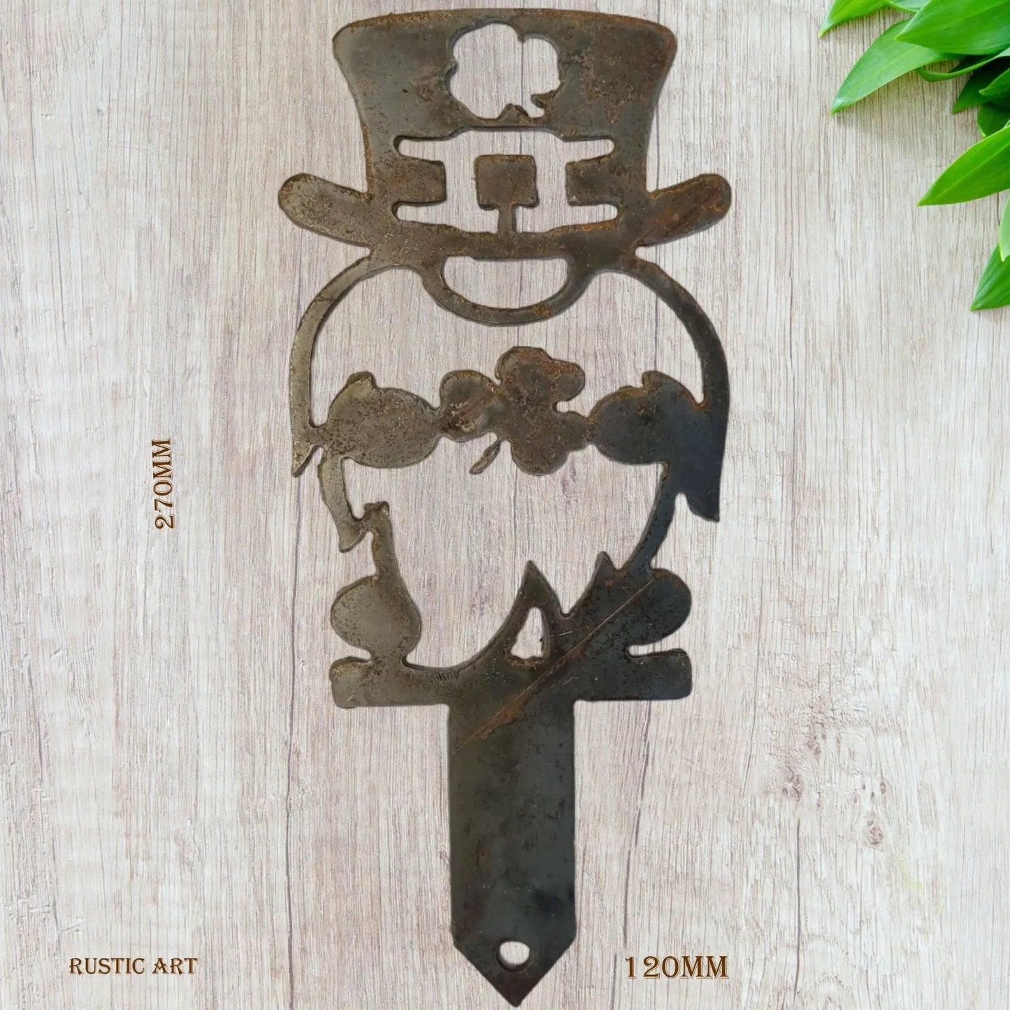 GARDEN GNOME ON STAKE -Corten Rusty metal   art 270mm x 120mm-Vintique Concepts