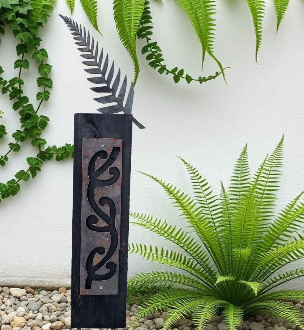 Corten NZ Huruwhenua (Silver fern) on Black stained Post-Garden Art-Vintique Concepts