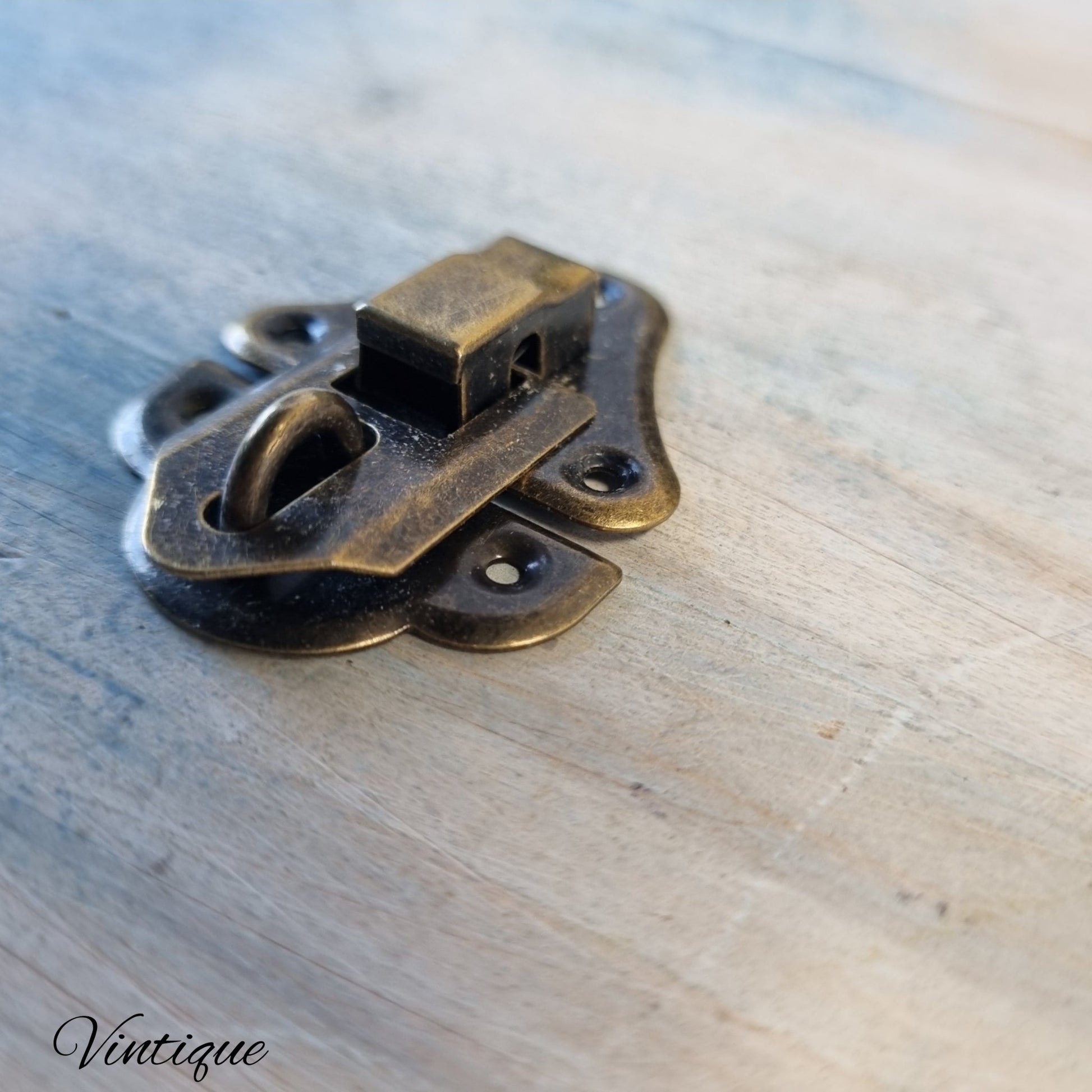 Retro Bronze Vintage hasp latch 35 x 48mm-Vintique Concepts