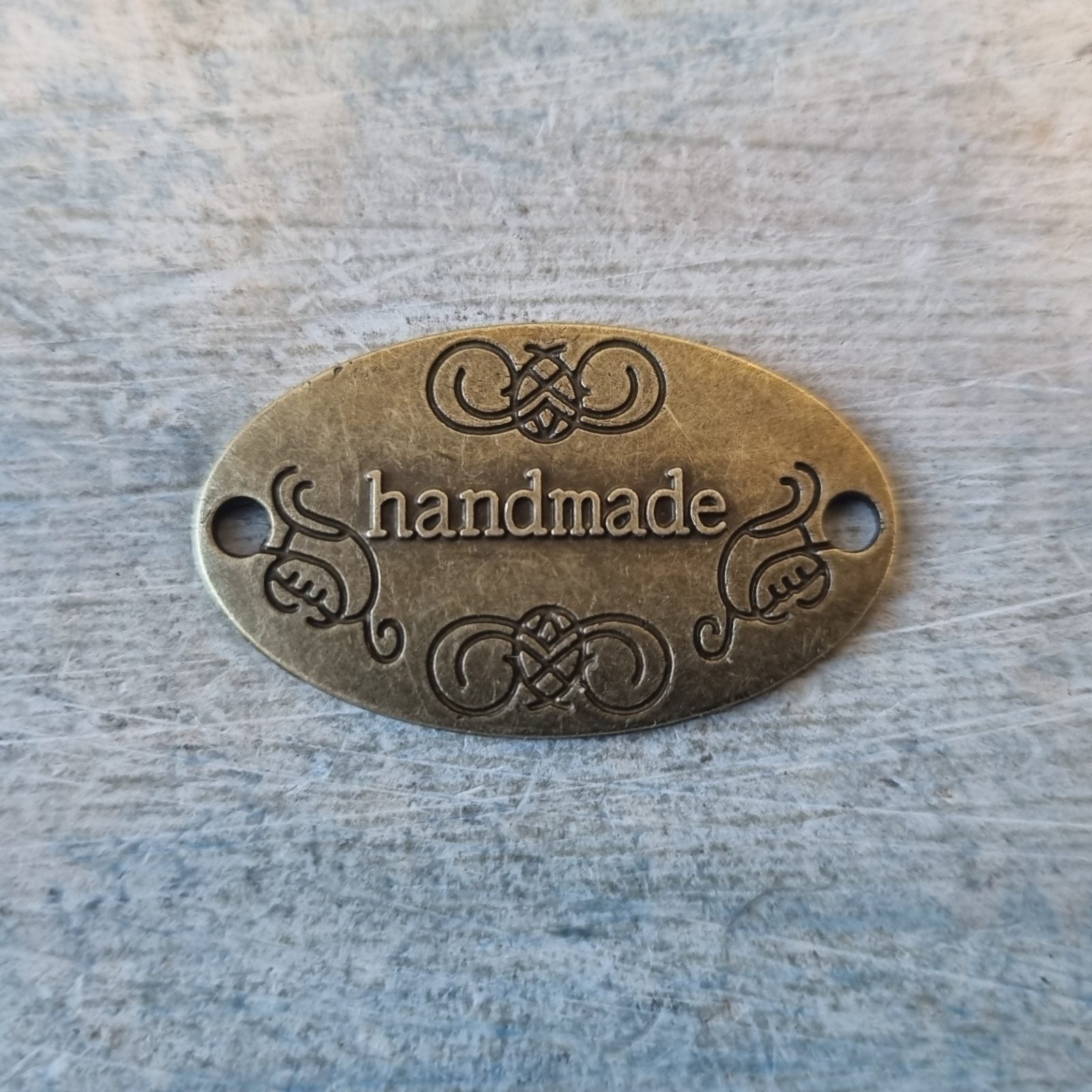 Decorative Hardware - Antique Oval "handmade"tag Bronze 32mm X 19mm