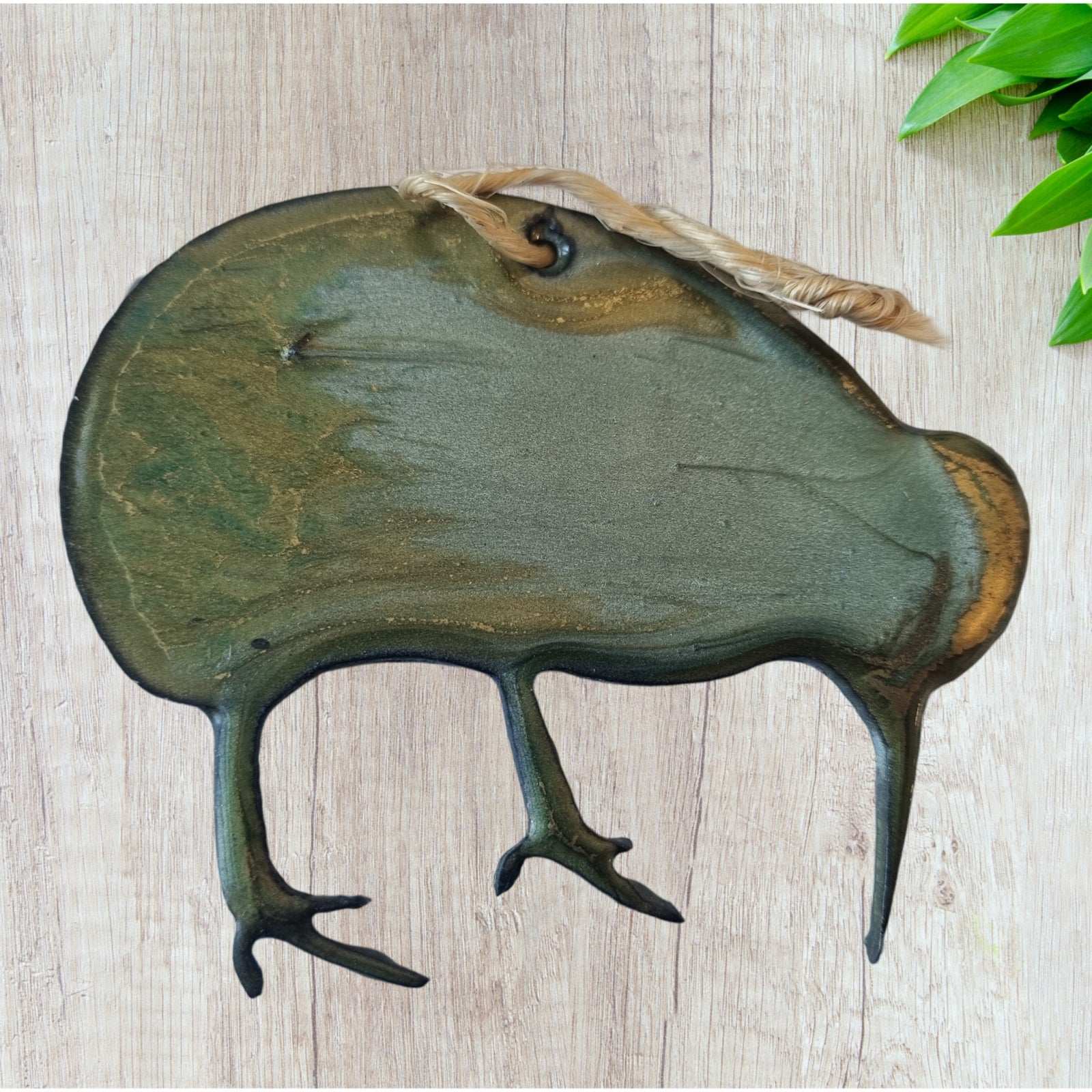 Animal Art - Wee Kiwi Bird Metal Art Coated In Pourable Epoxy 98x 80mm