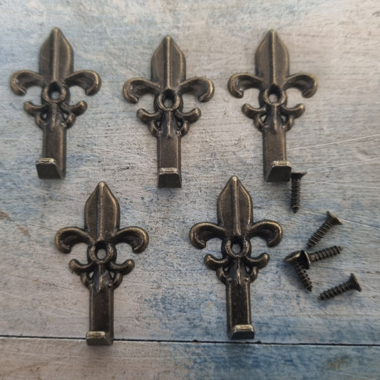 Steel Coat Hook - Small Bronze Fleur De Lis Hook 30mmx20mm (pkt Of 5)