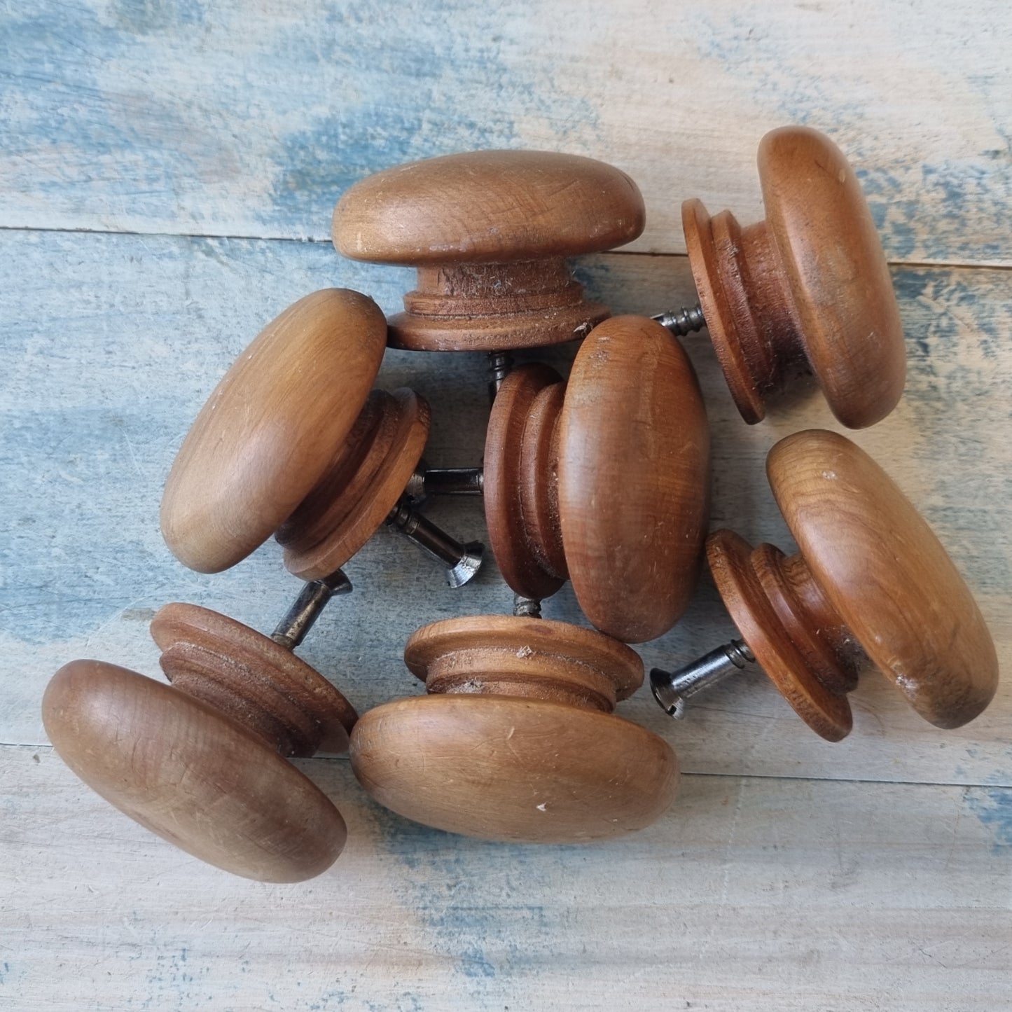 Antique Hardware - (set Of 6) 50mm Round Rimu Wood Drawer Knob -recycled